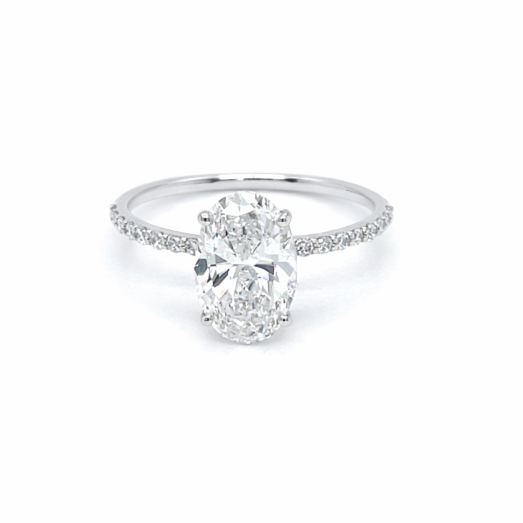 Oval Cut 2+ Carats Lab-Grown Diamond Engagement Ring - 14k gold - IGI Certified